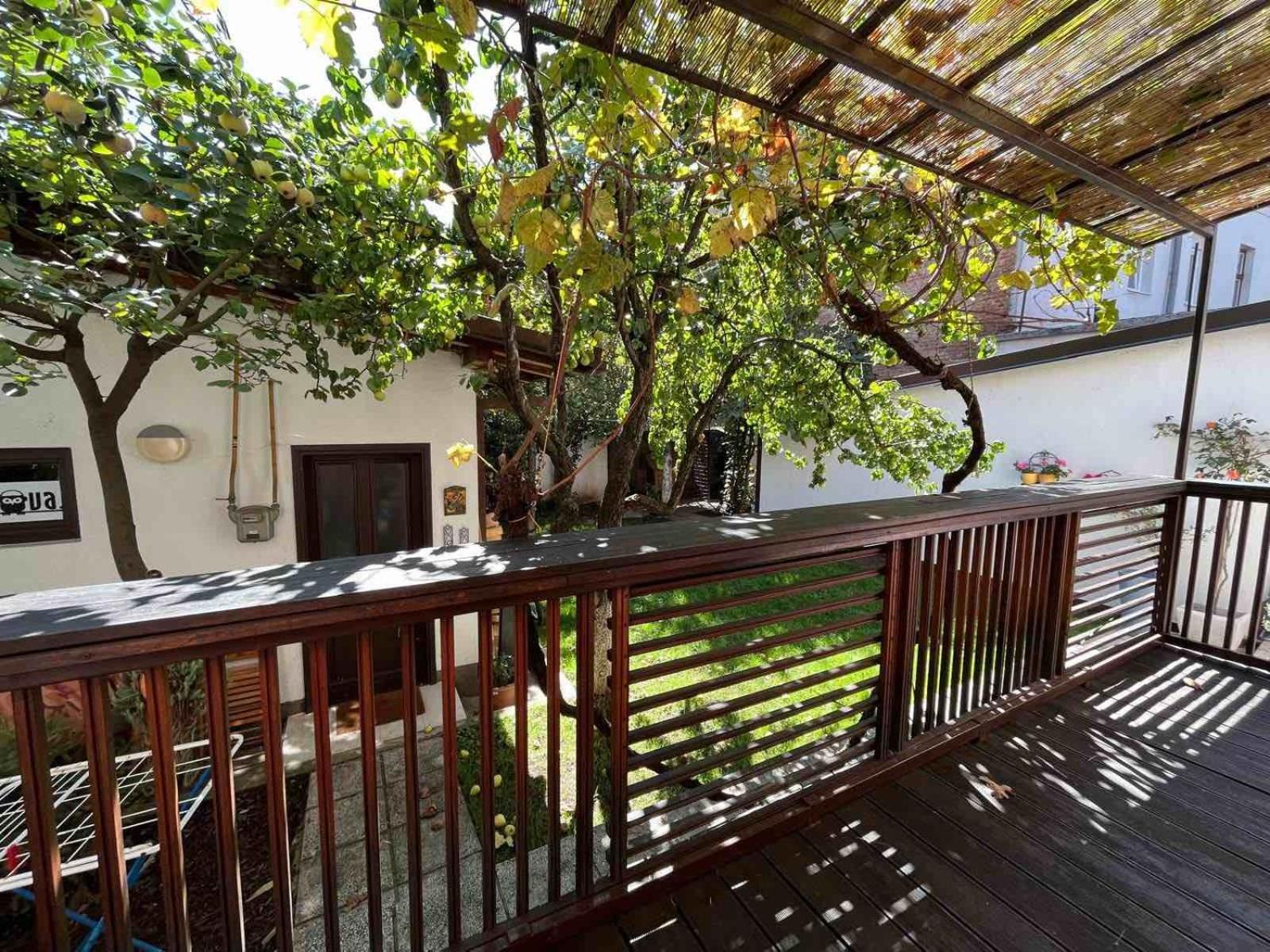 Apartments Music, Garden And Parking サラエヴォ エクステリア 写真